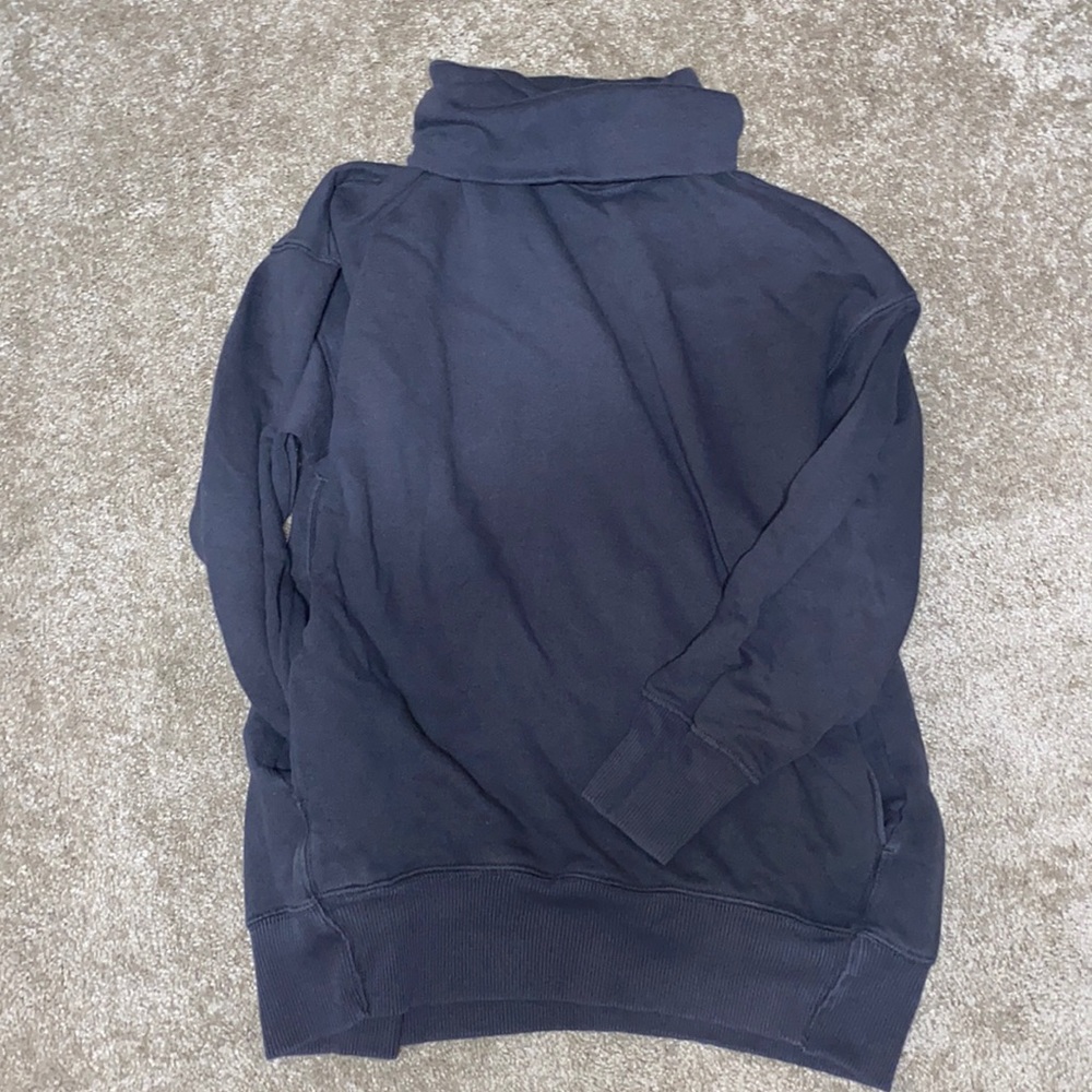 Aerie woman’s sweatshirt